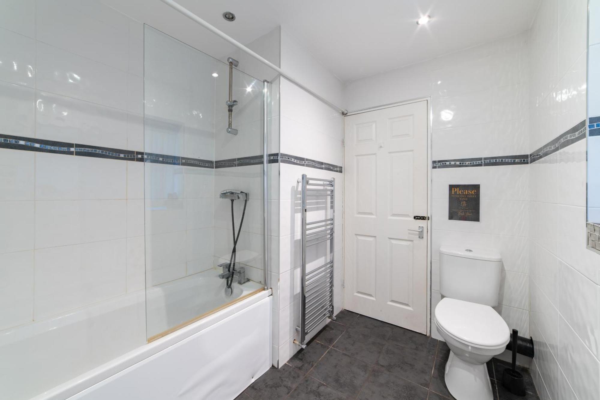 Cozy Rooms In Shared Accommodation Near Anfield Stadium With Parking And Wifi Liverpool Zewnętrze zdjęcie
