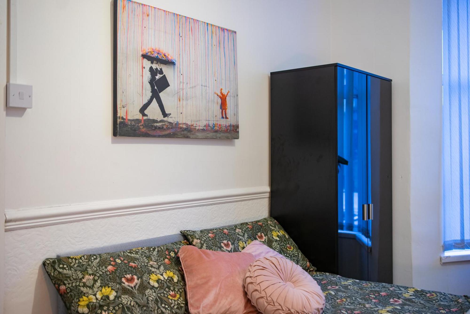 Cozy Rooms In Shared Accommodation Near Anfield Stadium With Parking And Wifi Liverpool Zewnętrze zdjęcie